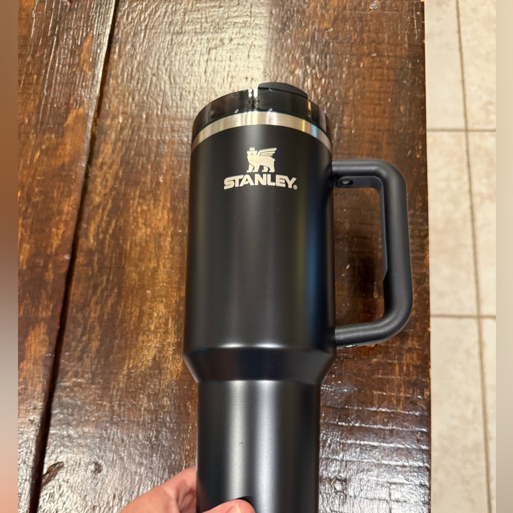 Used like new 40 oz Stanley tumbler